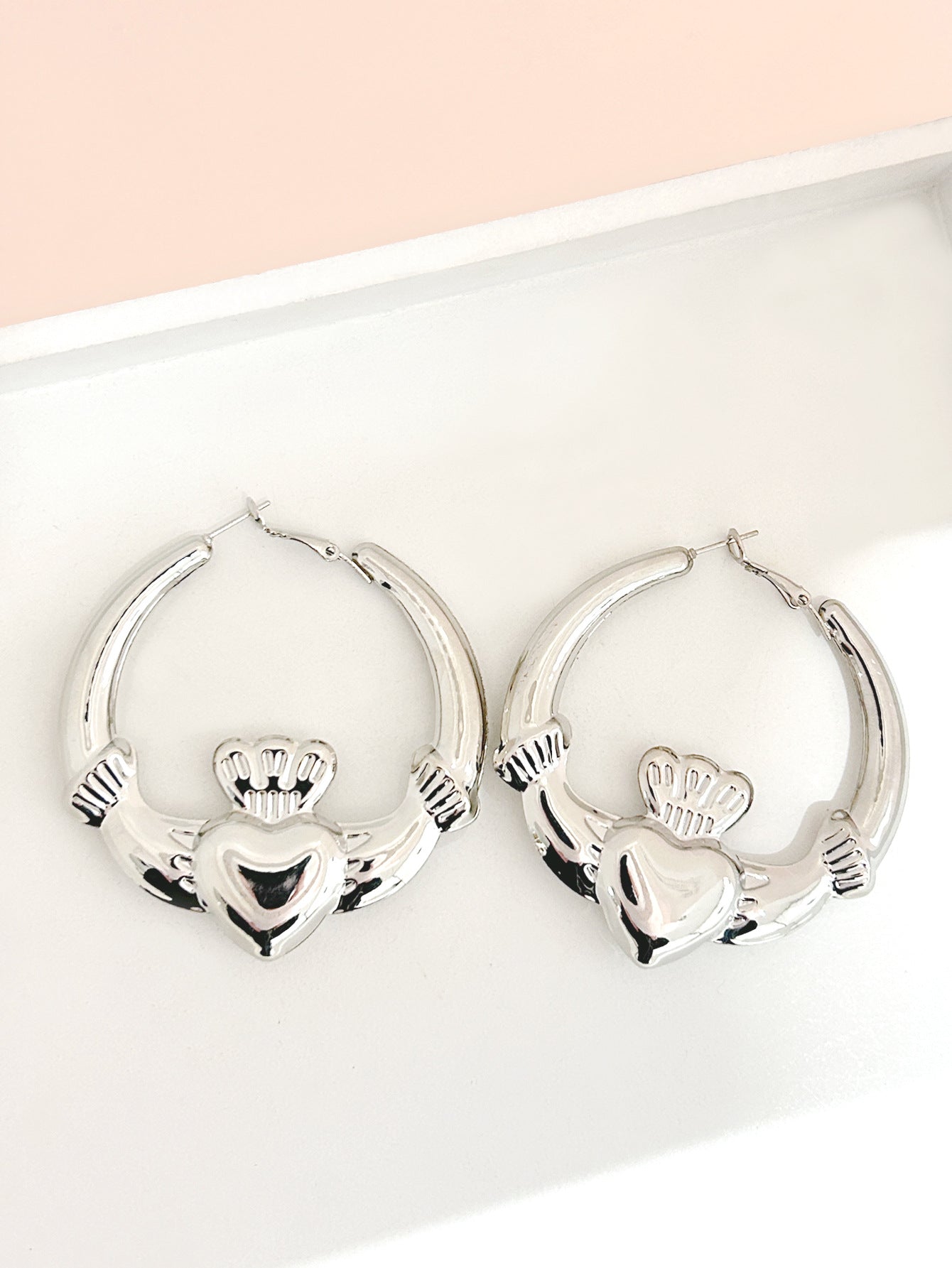 Simple Heart-shaped Crown Hoop Earrings