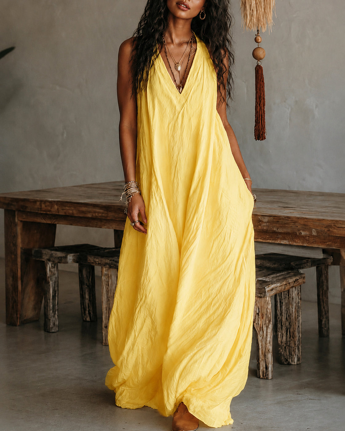 V-neck Sleeveless Solid Color Loose-fitting Maxi Dress