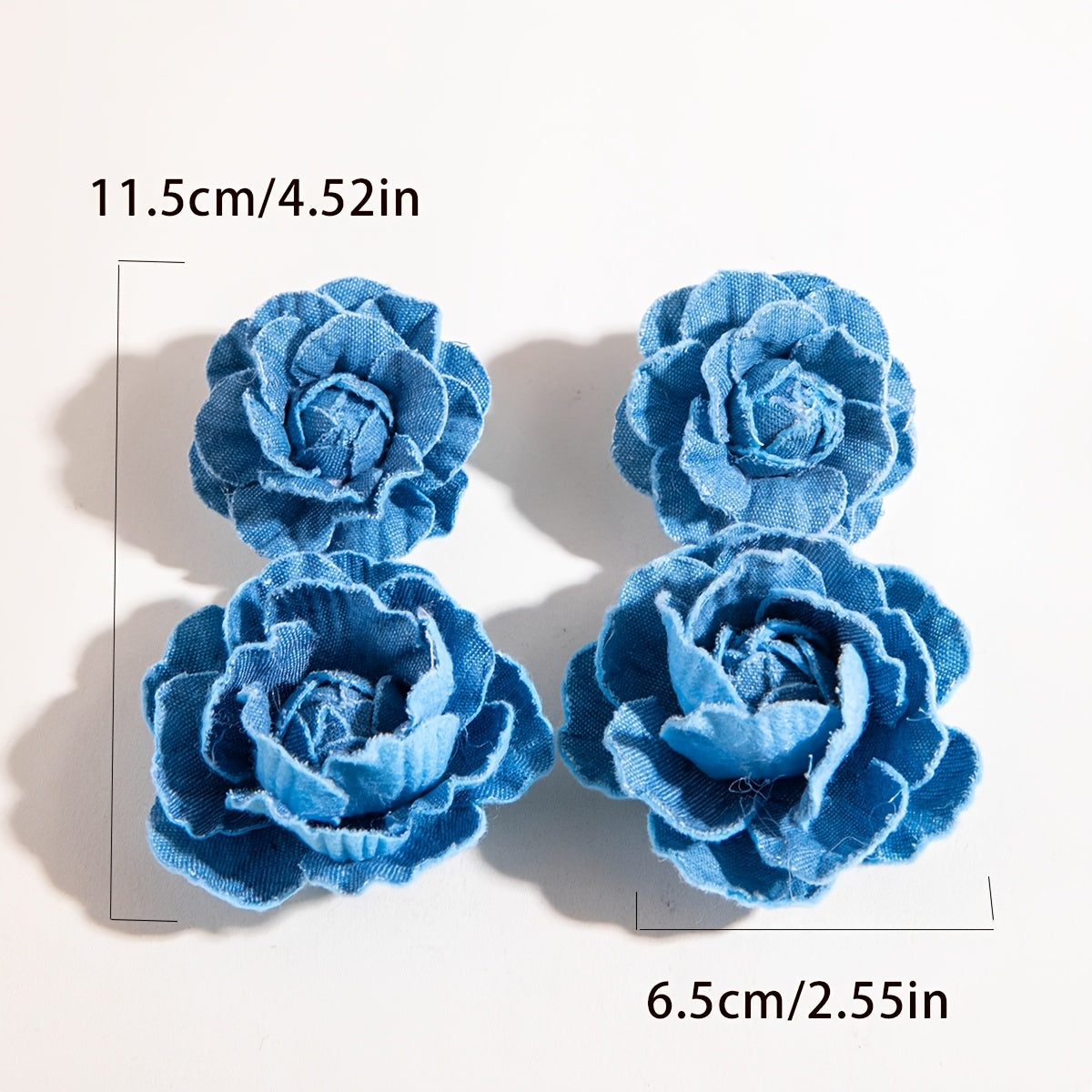 A Pair of Fashionable Polyester Large Flower Three-dimensional Artificial Flower Drop Earrings, Suitable for Women's Prom, Party, and as a Gift for Friends