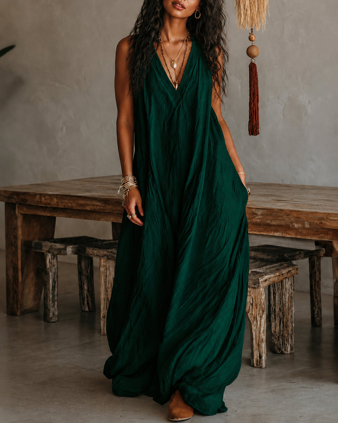 V-neck Sleeveless Solid Color Loose-fitting Maxi Dress