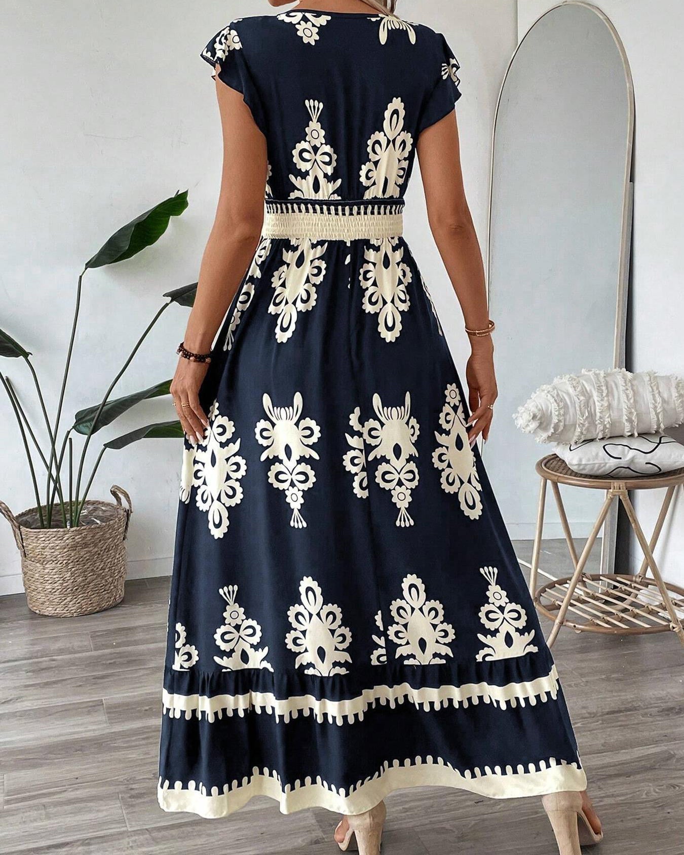 Women's Elegant Short Sleeve V-Neck High Waist Elastic Waistband  Boho Pattern Print Maxi Dress