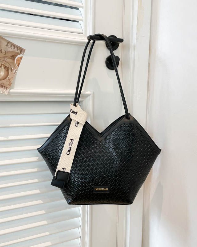 Vintage Large-Capacity Irregular Leather Tote Bag