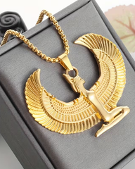 1pc Fashion Ancient Egyptian Goddess Spread Wings Pendant Necklace For Men And Women, Retro Good Luck Amulet Jewelry Gift