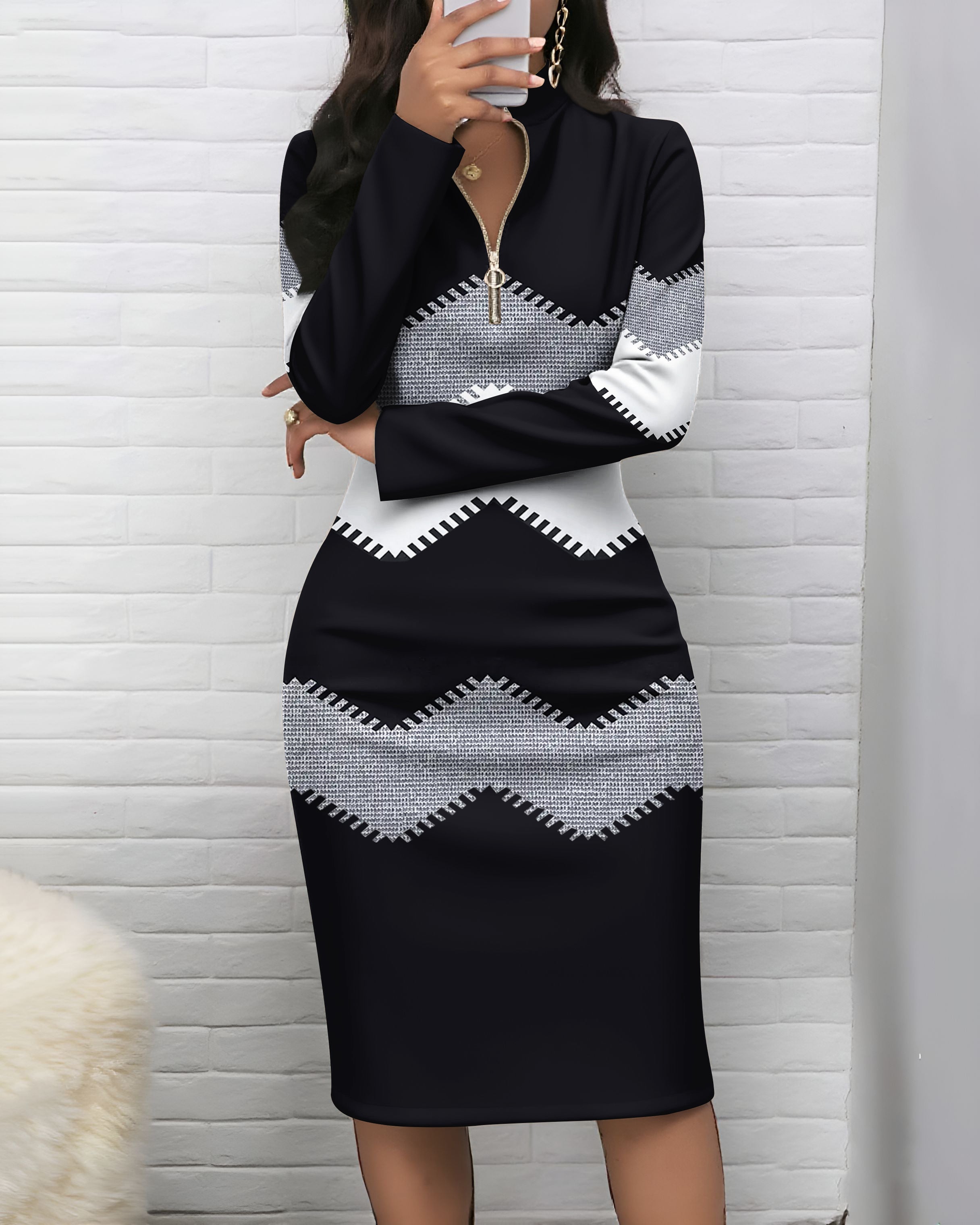 Contrasting Curved Stripes Zipper Stand Collar Long Sleeve Bodycon Dress